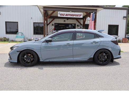 Used 2021 Honda Civic Sport image 2