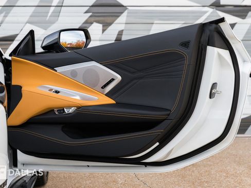 Used 2023 Chevrolet Corvette Z06 image 34