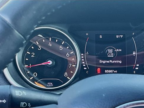 Used 2018 Jeep Compass Sport w/ Cold Weather Group AWD/4WD image 17