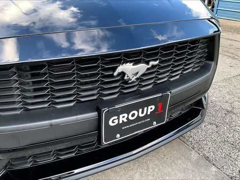 Used 2025 Ford Mustang Coupe image 28