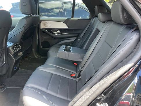 Used 2025 Mercedes-Benz GLE 350 4MATIC image 7