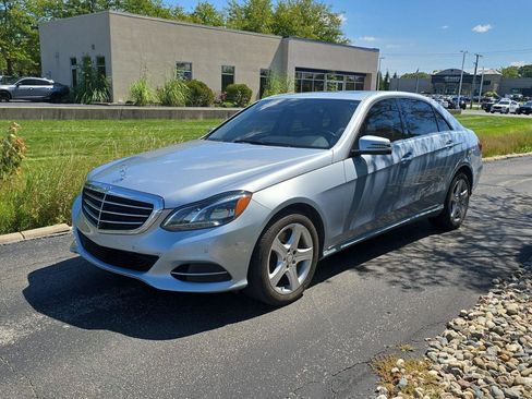 Used 2015 Mercedes-Benz E 350 Sedan image 3