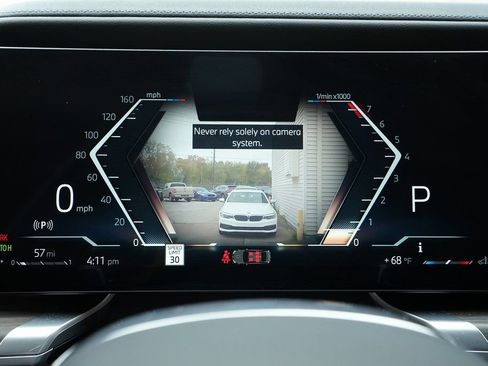 Used 2023 BMW 740i w/ Executive Package image 14