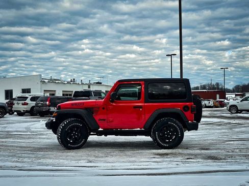 Certified 2022 Jeep Wrangler Willys image 7