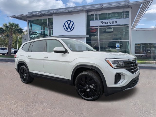 New 2026 Volkswagen Atlas SE FWD image 1
