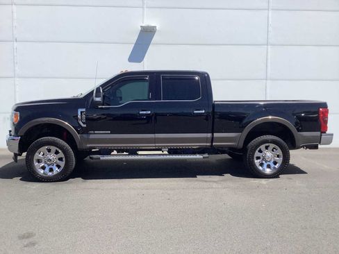 Used 2017 Ford F250 King Ranch w/ King Ranch Ultimate Package AWD/4WD image 2