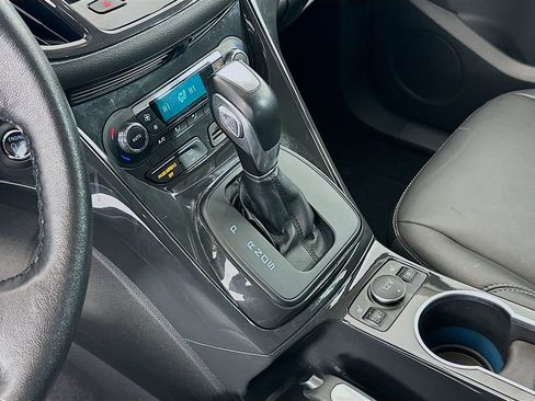 Used 2016 Ford Escape Titanium image 17