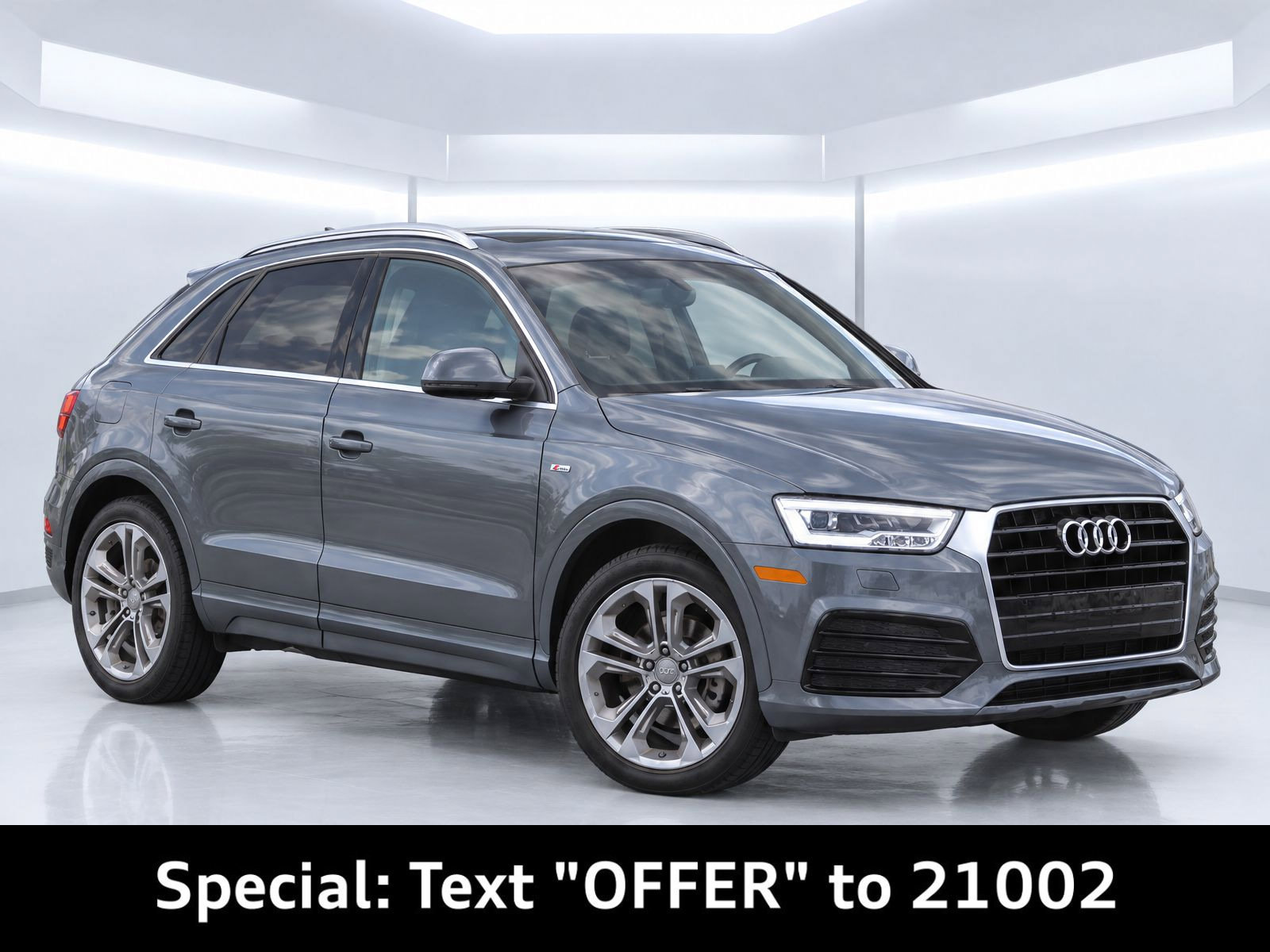 Used 2017 Audi Q3 2.0T Prestige w/ Prestige Package FWD image 2