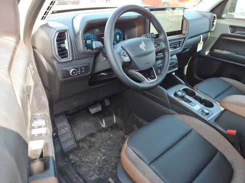 New 2026 Ford Bronco Sport Outer Banks w/ Sasquatch Outer Banks Package AWD/4WD image 24