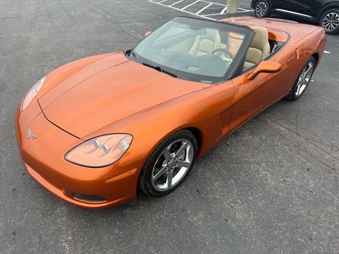 Used 2007 Chevrolet Corvette BASE w/ Preferred Equipment Group image 2