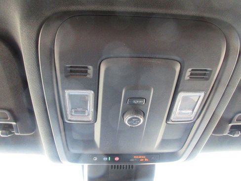 Used 2025 Chevrolet Tahoe RST image 17