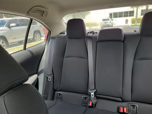 Used 2022 Toyota Corolla LE FWD image 20