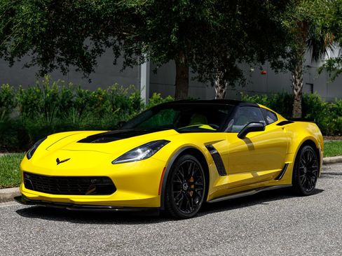 Used 2019 Chevrolet Corvette Z06 RWD image 23