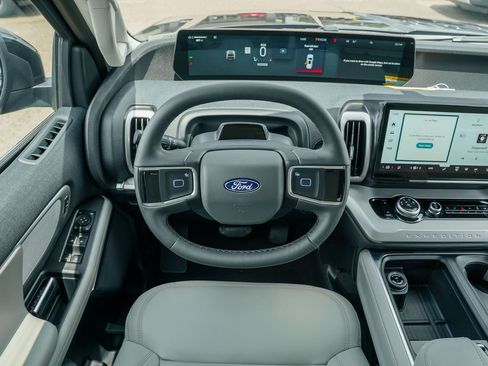 New 2027 Ford Expedition Max Active RWD image 24