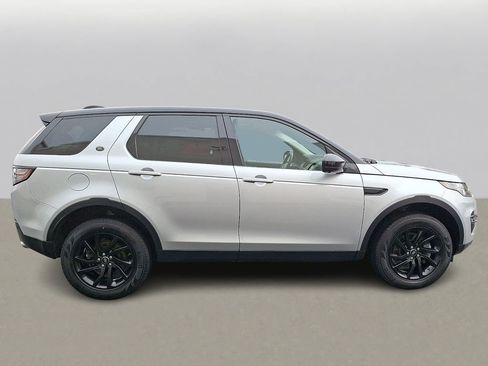 Used 2018 Land Rover Discovery Sport HSE image 4