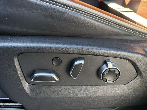 Used 2023 GMC Yukon Denali Ultimate image 20