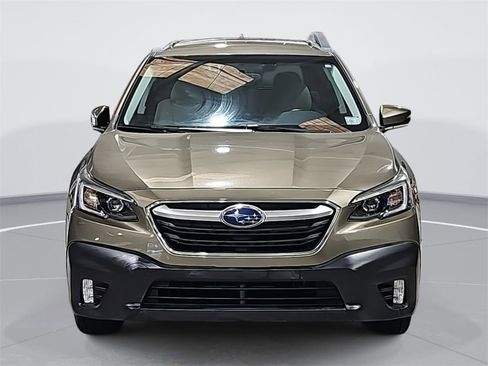 Used 2021 Subaru Outback Premium image 2