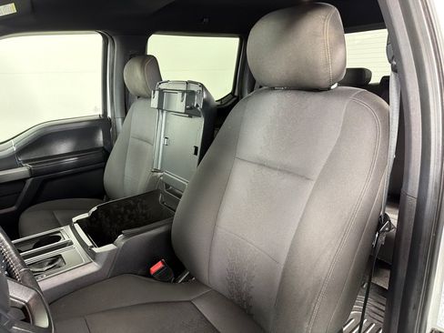 Used 2018 Ford F150 XLT w/ Equipment Group 302A Luxury AWD/4WD image 13