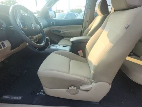 Used 2013 Toyota Tacoma 4x4 Access Cab w/ SR5 Pkg image 17
