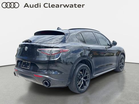 Used 2021 Alfa Romeo Stelvio Ti Sport AWD/4WD image 5