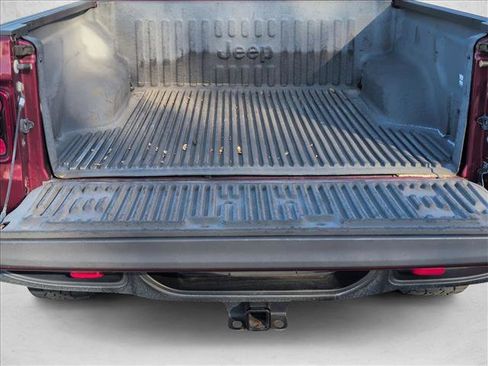 Used 2021 Jeep Gladiator Rubicon image 4