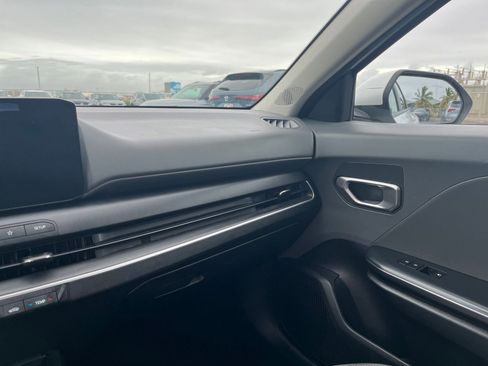 Used 2025 Kia K4 LXS image 34