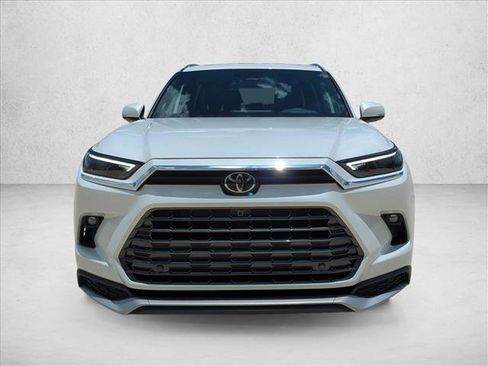 Used 2026 Toyota Grand Highlander AWD Hybrid image 2
