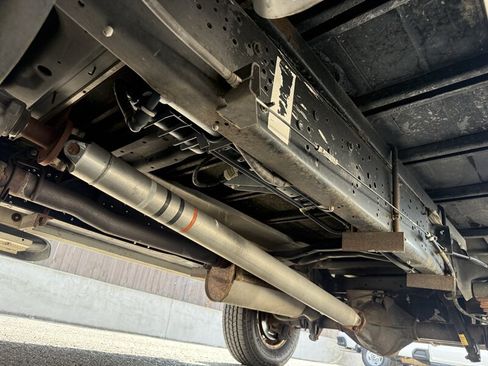 Used 2006 Ford E-350 and Econoline 350 Super Duty RWD image 27