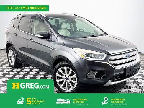 Used 2017 Ford Escape Titanium image 1