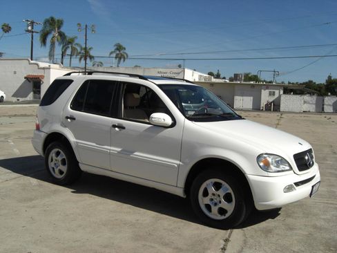 Used 2004 Mercedes-Benz ML 350 4MATIC image 2