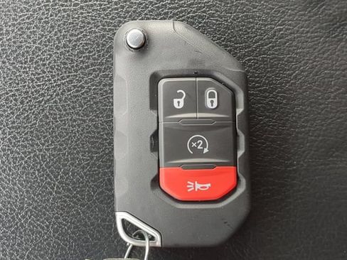Used 2023 Jeep Wrangler Unlimited Sport AWD/4WD image 33