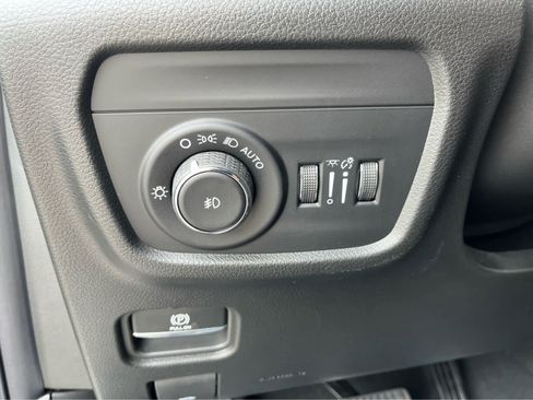 New 2026 Jeep Grand Cherokee L Limited AWD/4WD image 12