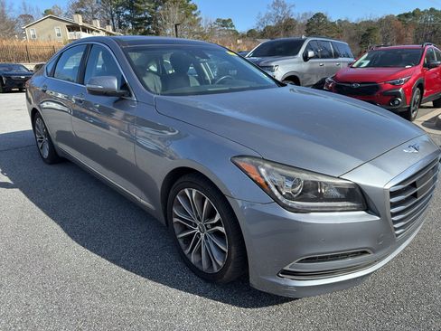 Used 2015 Hyundai Genesis 3.8 w/ Option Group 03 image 3