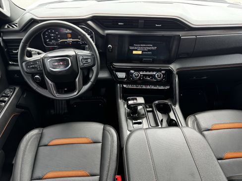 Used 2025 GMC Sierra 1500 AT4 w/ AT4 Preferred Package image 13