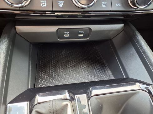 Used 2024 Honda Accord Sport image 11