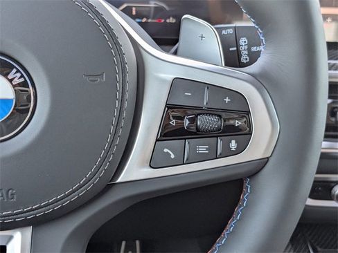 New 2026 BMW X5 M60i w/ Climate Comfort Package image 30