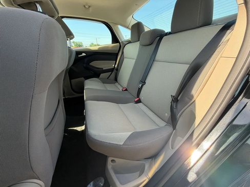 Used 2013 Ford Focus SE FWD image 12