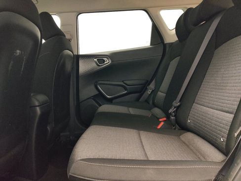 Used 2021 Kia Soul S image 18