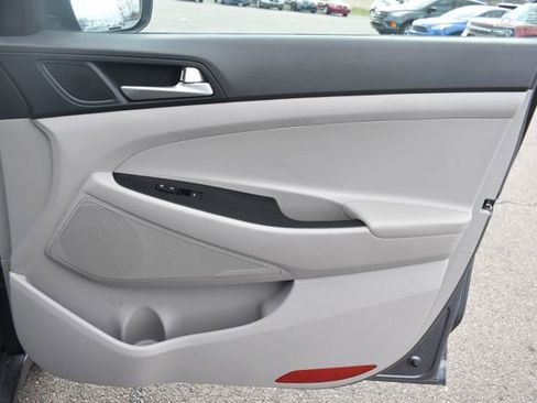 Used 2021 Hyundai Tucson Value w/ Cargo Package image 39