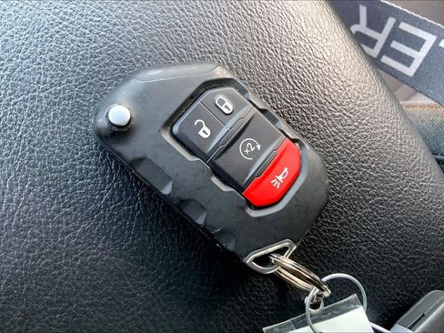 Used 2024 Jeep Wrangler Unlimited Sport AWD/4WD image 14