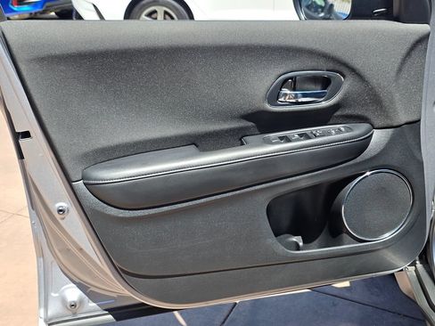 Used 2022 Honda HR-V EX image 27