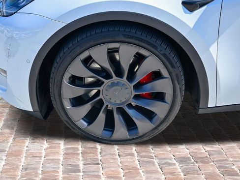 Used 2021 Tesla Model Y Performance AWD/4WD image 30