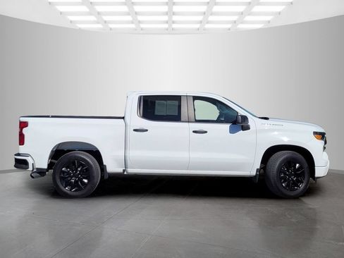 Used 2023 Chevrolet Silverado 1500 Custom RWD image 3