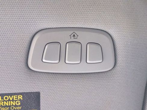 Used 2022 Lincoln Corsair FWD w/ Premium Package image 26