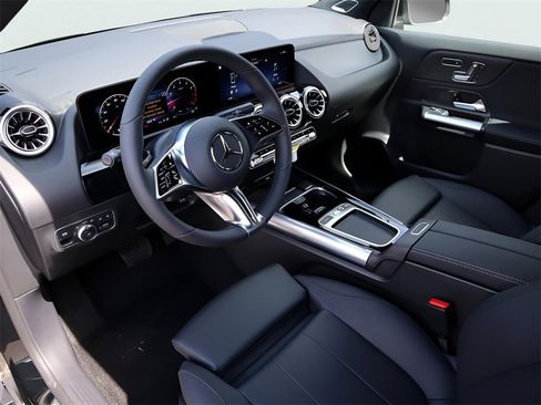 New 2026 Mercedes-Benz GLA 250 4MATIC image 29