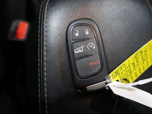 Used 2022 Jeep Cherokee Limited image 28