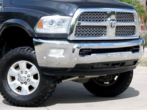 Used 2016 RAM 2500 Laramie AWD/4WD image 2