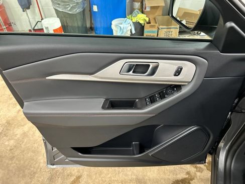 New 2027 Ford Explorer Active w/ Active Comfort Package AWD/4WD image 14