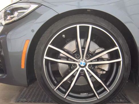 Used 2020 BMW 330i Sedan w/ M Sport Package RWD image 11