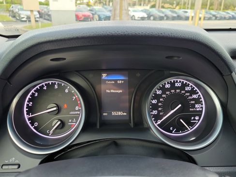 Used 2018 Toyota Camry SE image 17